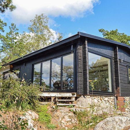 Lovely Home In Sorunda With Kitchen Grytnas Exterior photo